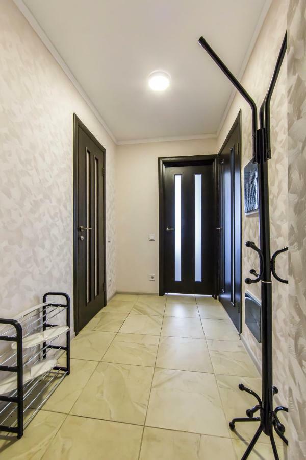 Super View, Luxury Near Chernihiv Metro. Apartment