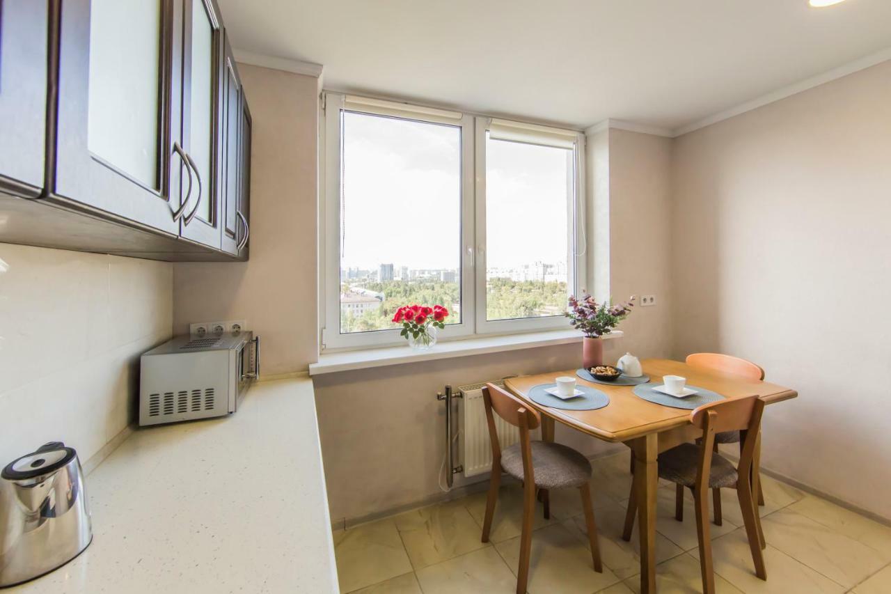 Apartment Super View, Luxury Near Chernihiv Metro.
